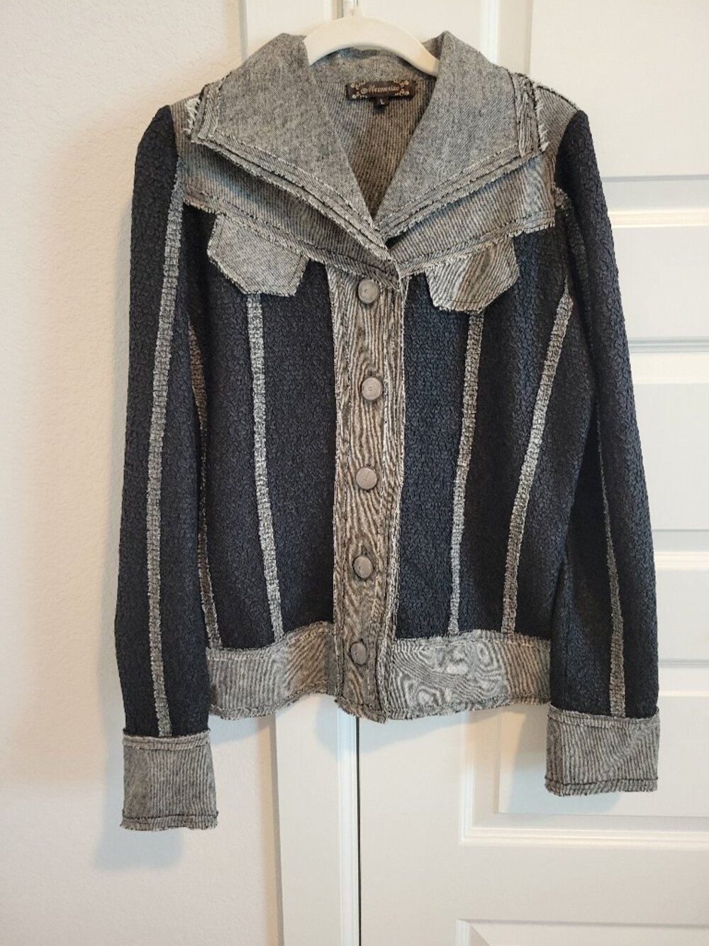 Mesmerize Jacket Size L Textured Knit Denim Trim Button Front Western Style